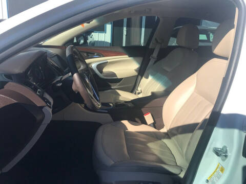 2017 Buick Regal Premium II