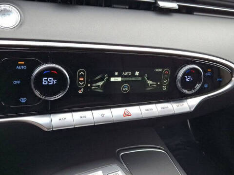 2025 Genesis GV70 2.5T Standard