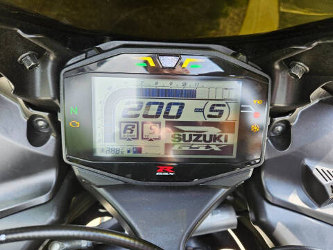 2017 Suzuki GSX-R1000