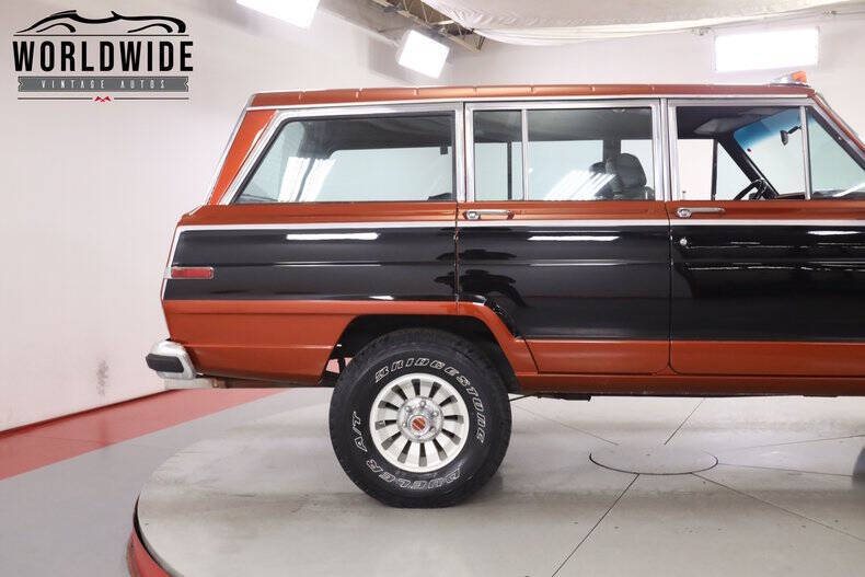 1985 Jeep Grand Wagoneer
