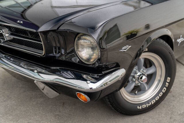 1965 Ford Mustang 6