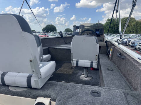 2002 Tracker PRO AVENGER 16