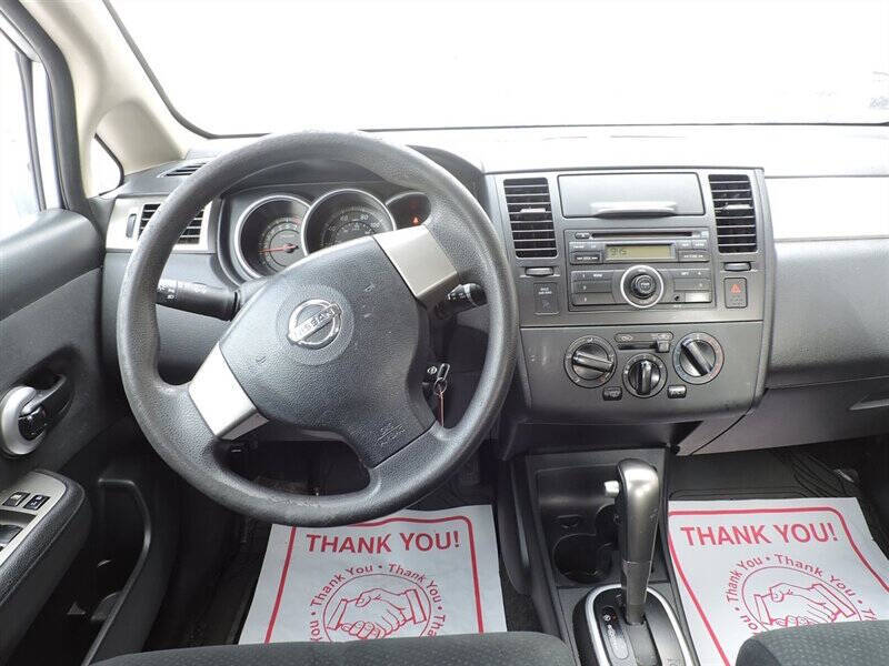 2011 Nissan Versa 1.8 S