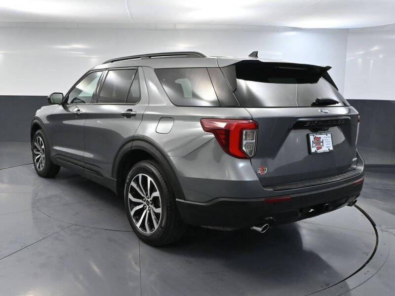 2022 Ford Explorer ST-Line