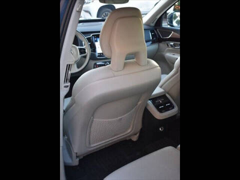 2018 Volvo XC90 T6 Momentum