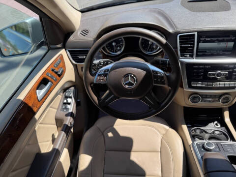 2014 Mercedes-Benz GL-Class GL 550 4MATIC
