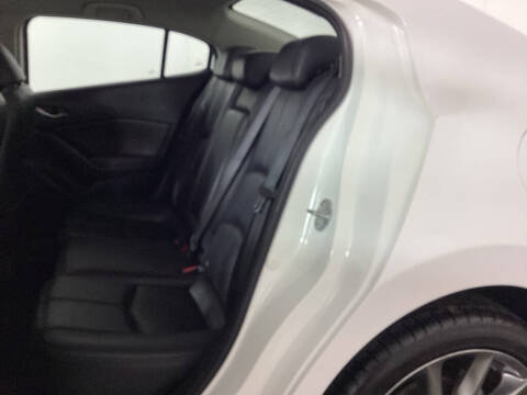 2018 Mazda MAZDA3 Touring