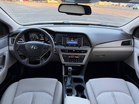2016 Hyundai Sonata Hybrid SE