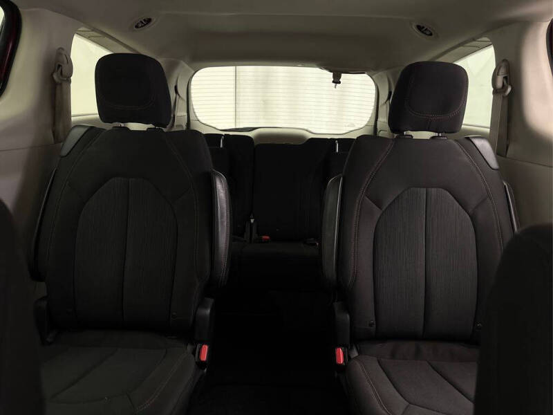 2018 Chrysler Pacifica LX