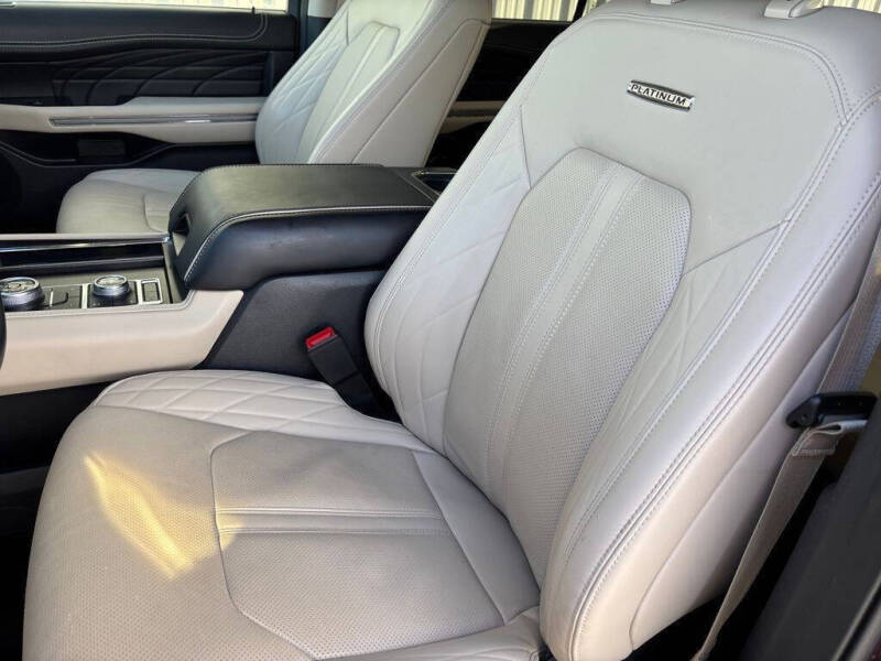 2024 Ford Expedition MAX Platinum