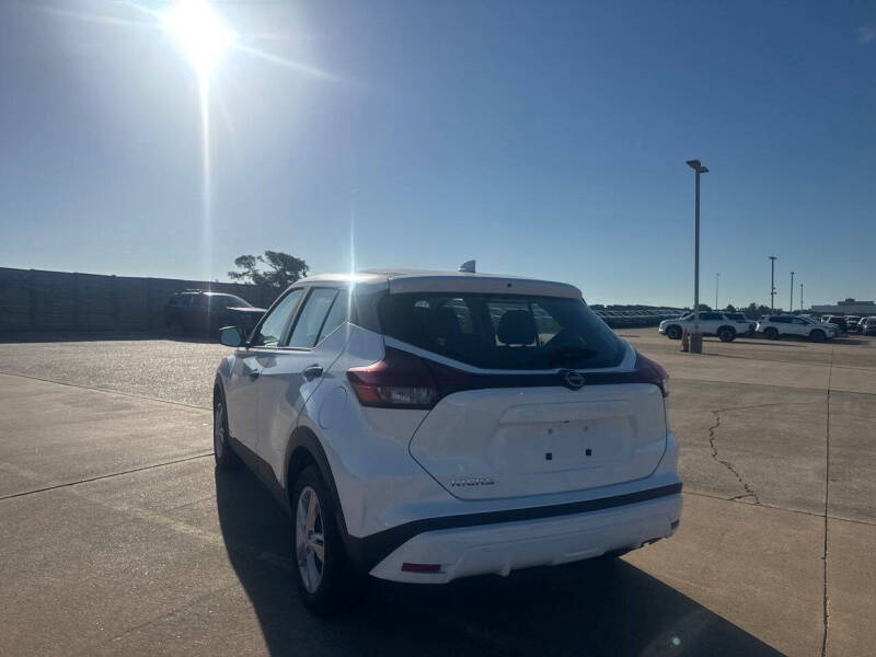 2023 Nissan Kicks S