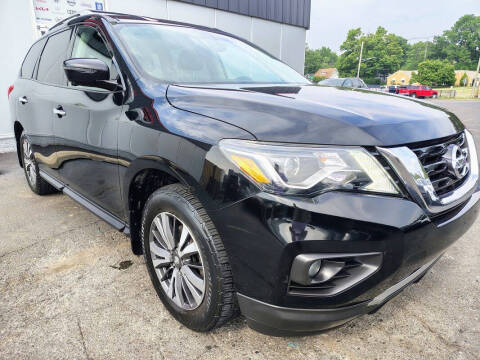 2017 Nissan Pathfinder SV