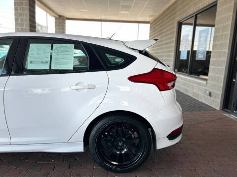 2017 Ford Focus ST