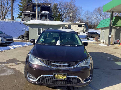 2017 Chrysler Pacifica Touring Plus