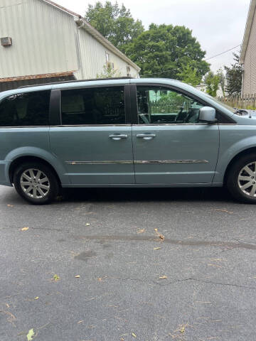 2013 Chrysler Town and Country Touring