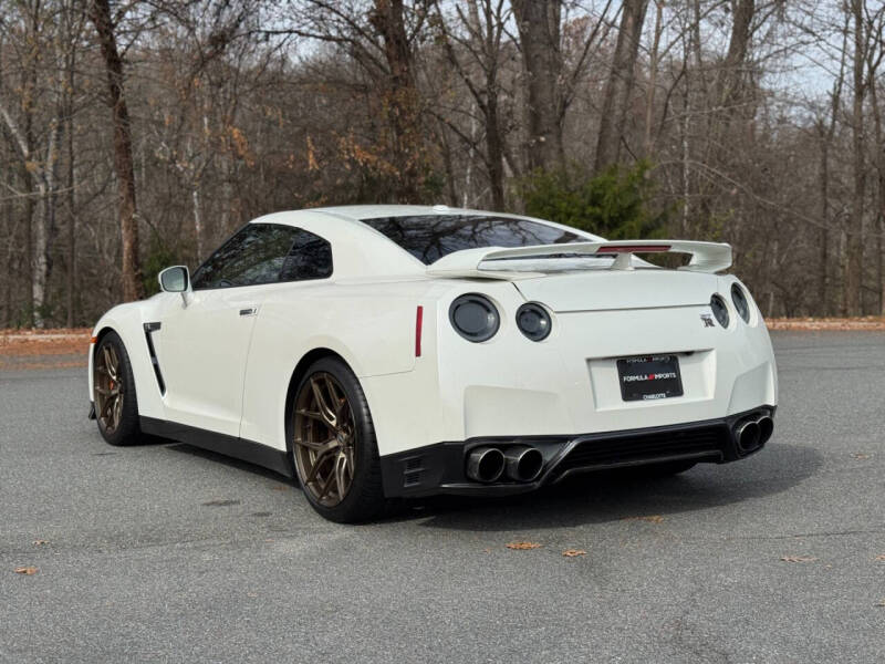 2014 Nissan GT-R Premium