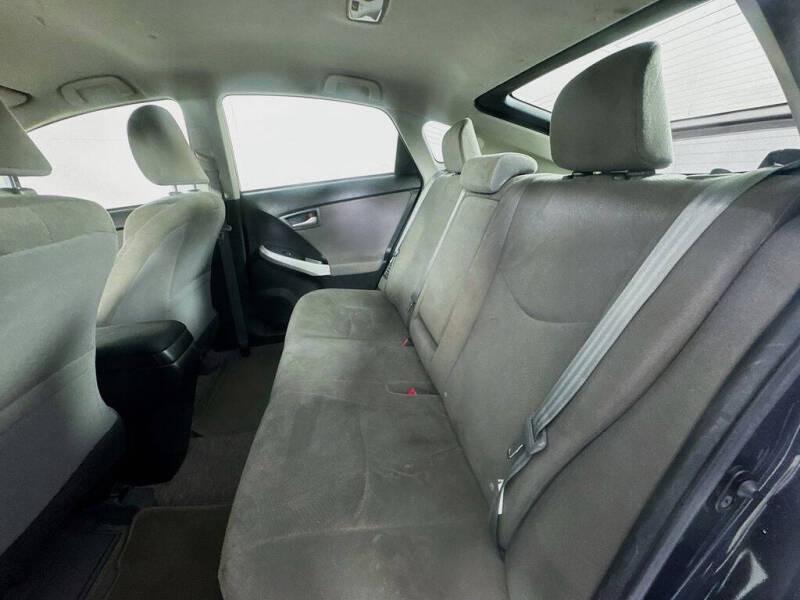 2014 Toyota Prius Plug-in Hybrid Advanced