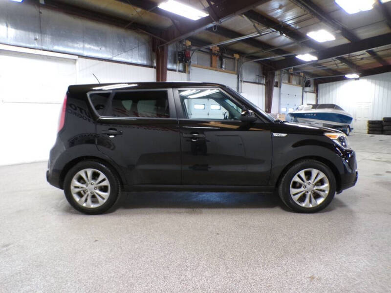 2016 Kia Soul +