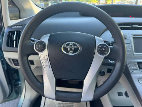 2014 Toyota Prius Two