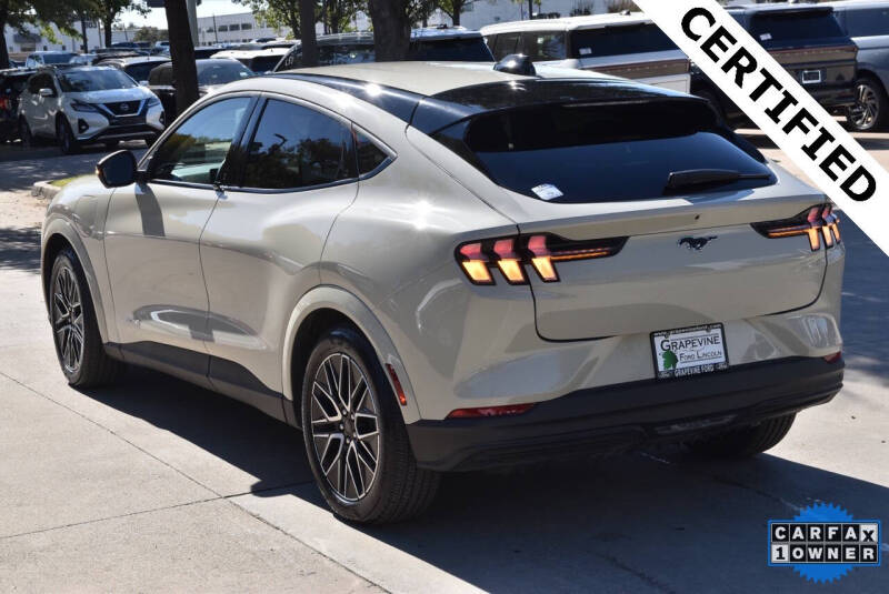 2025 Ford Mustang Mach-E Premium