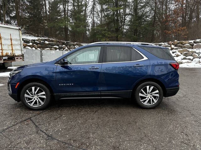 2022 Chevrolet Equinox for sale at Bowman Auto Center in Clarkston, MI