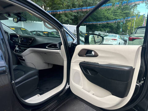 2018 Chrysler Pacifica Touring L