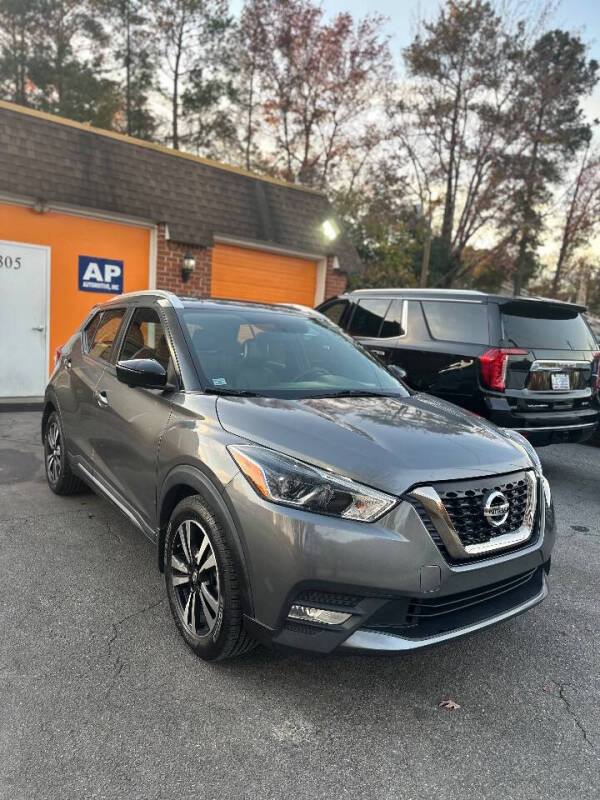 2019 Nissan Kicks SR photo 6