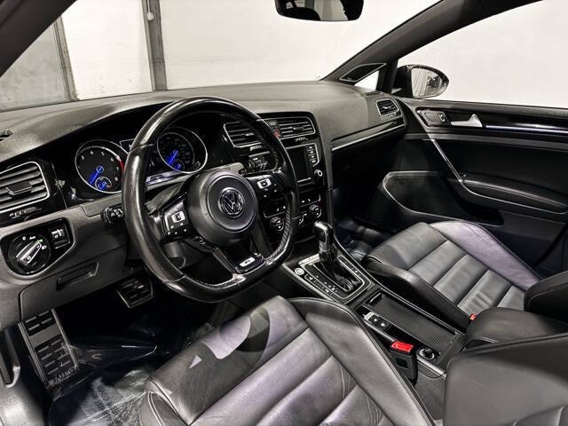 2017 Volkswagen Golf R 4Motion