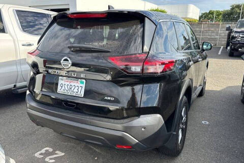 2021 Nissan Rogue S