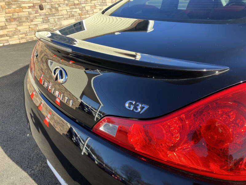 2011 Infiniti G37 Coupe IPL