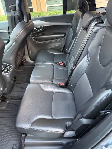 2021 Volvo XC90 T5 Momentum