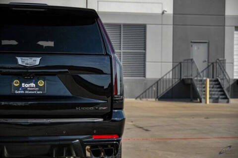 2025 Cadillac Escalade-V