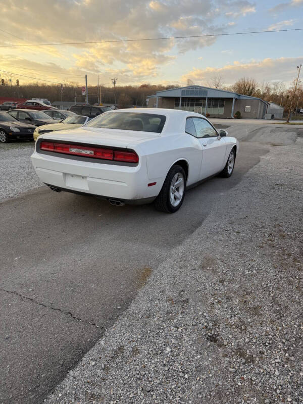 2012 Dodge Challenger SXT