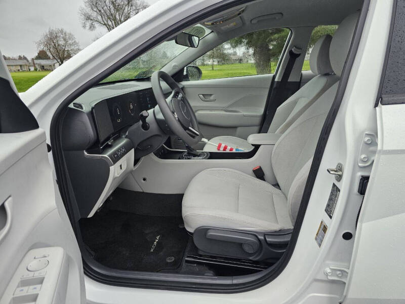 2024 Hyundai Kona SE