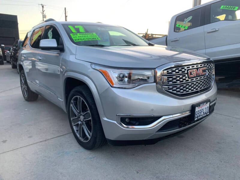 2017 GMC Acadia Denali