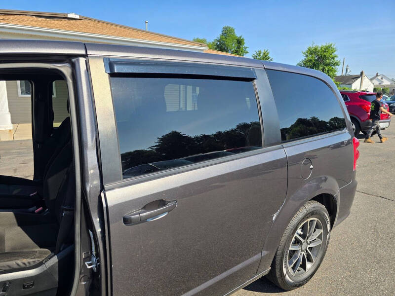 2018 Dodge Grand Caravan SE Plus
