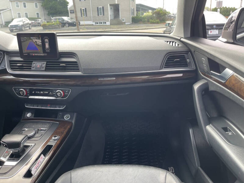 2020 Audi Q5 quattro Premium 45 TFSI