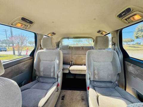 2010 Toyota Sienna LE 7-Passenger