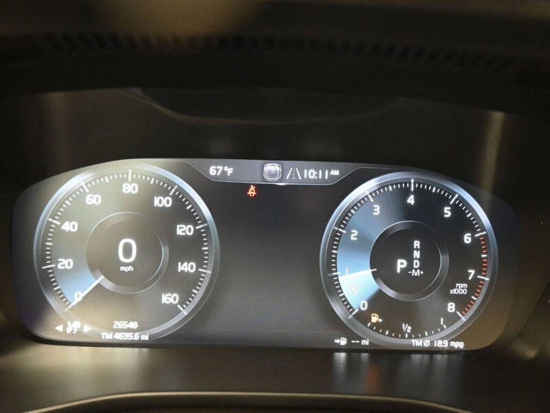 2021 Volvo XC40 T5 Momentum