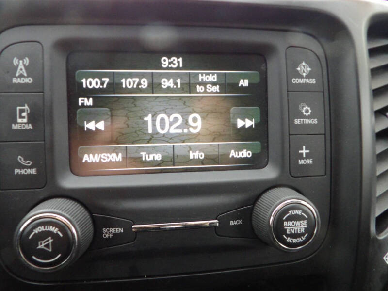 2017 Jeep Cherokee Sport