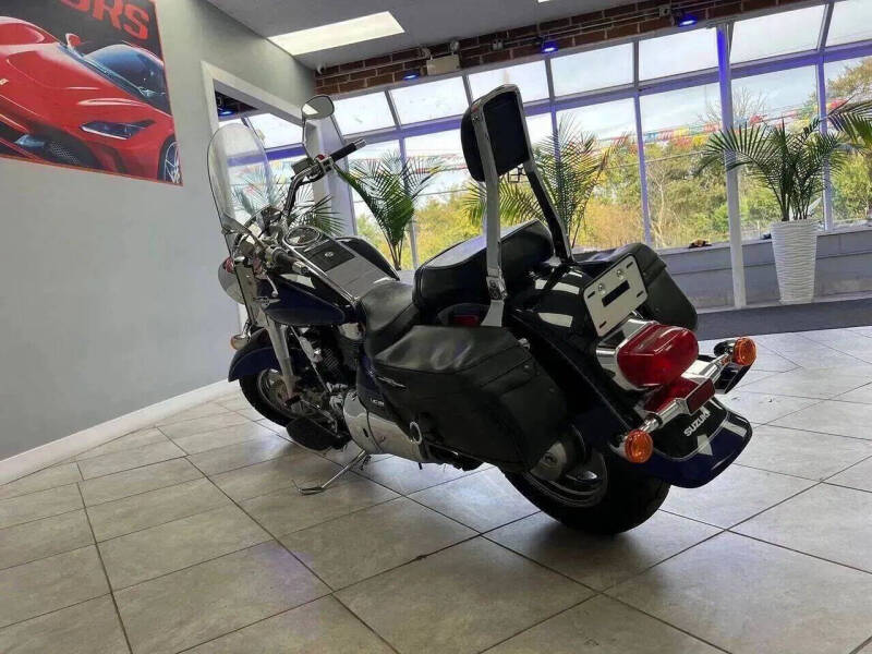 2005 Suzuki Boulevard C90T