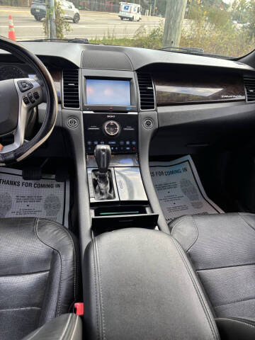 2015 Ford Taurus Limited