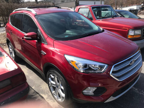 2017 Ford Escape for sale at SOUTH VALLEY AUTO in Torrington CT