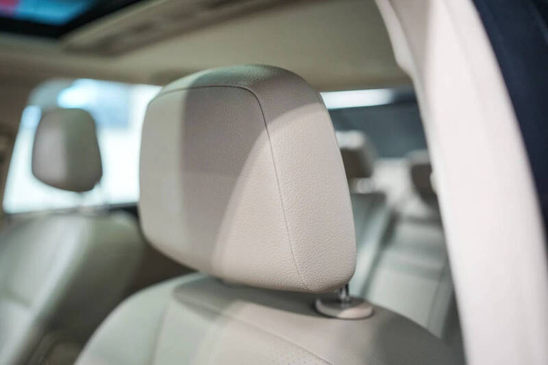 2011 Mercedes-Benz C-Class