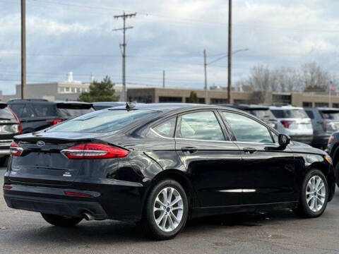 2020 Ford Fusion SE