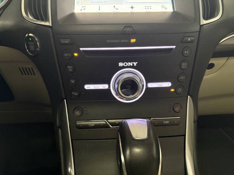 2017 Ford Edge Titanium