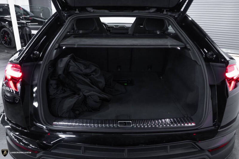 2023 Lamborghini Urus S