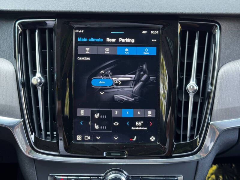 2023 Volvo S90 B6 Plus