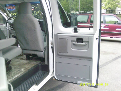 2011 Ford E-Series E-350 SD XLT