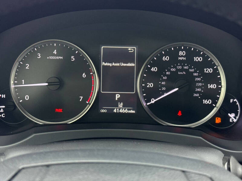 2023 Lexus IS 300